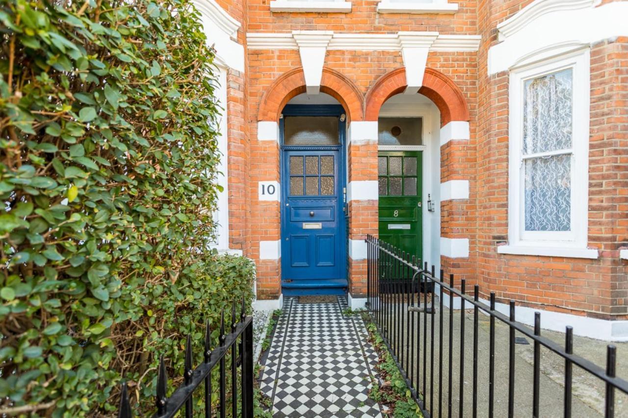 Spacious Near Portobello Road Apartamento Londres